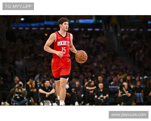 谢泼德进攻强势但防守时偶显短板需加强应对策略 谢泼德进攻强势但防守时偶显短板需加强应对策略